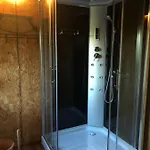 Hideaway Parnawa