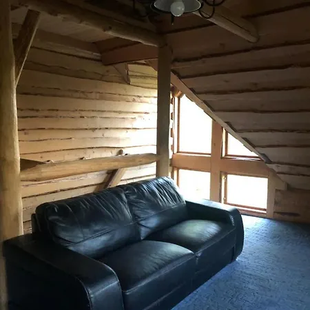 بيت للعطل Hideaway بارنو